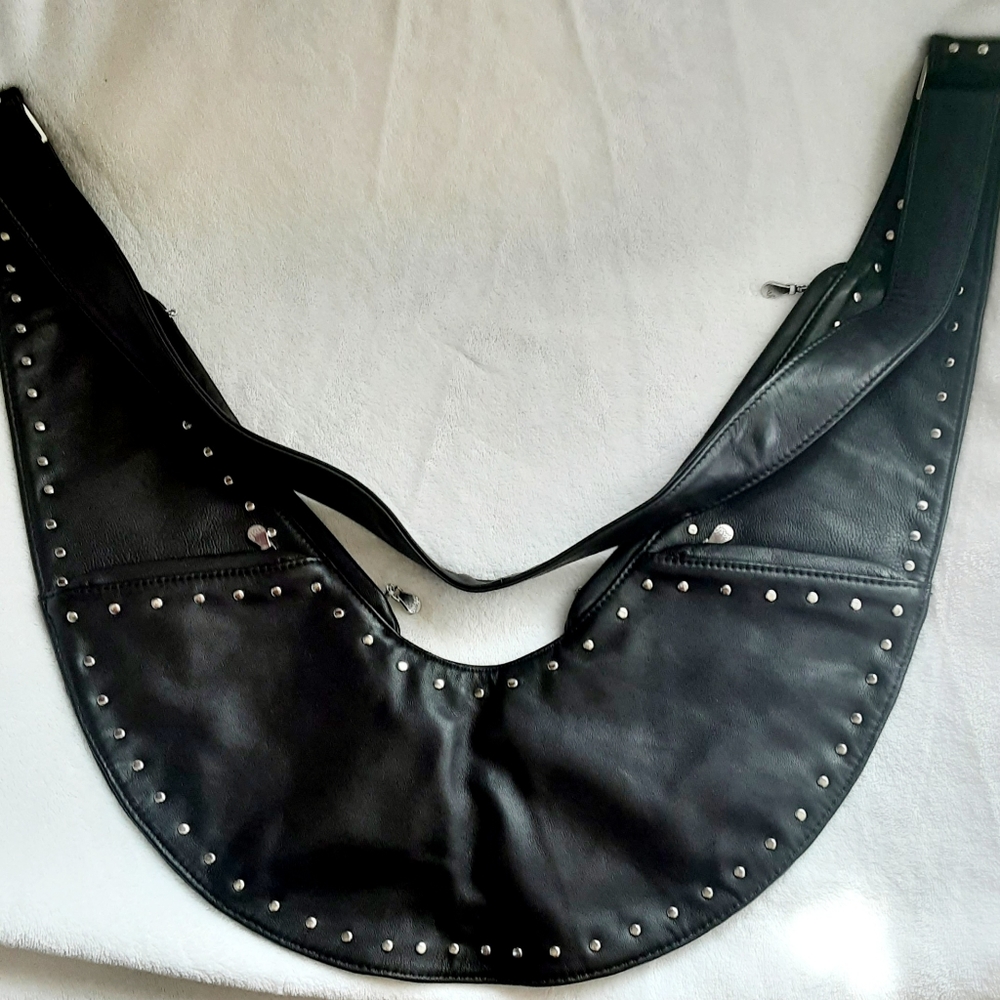 Barely Bag 10-pocket Carryall